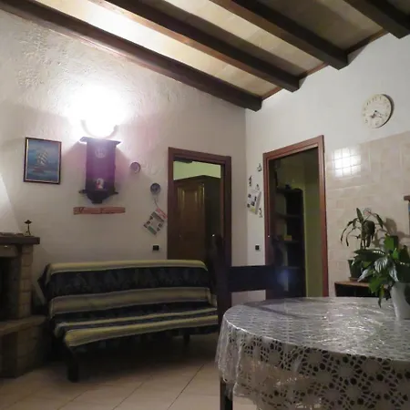 Oddone Alloggio per agriturismo *