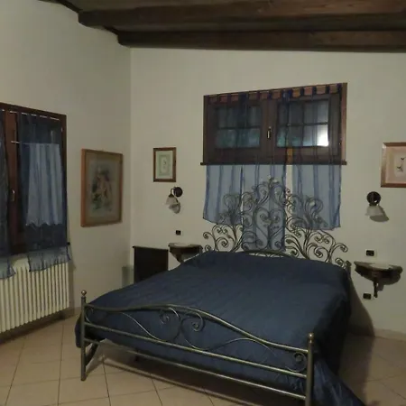 Oddone Alloggio per agriturismo